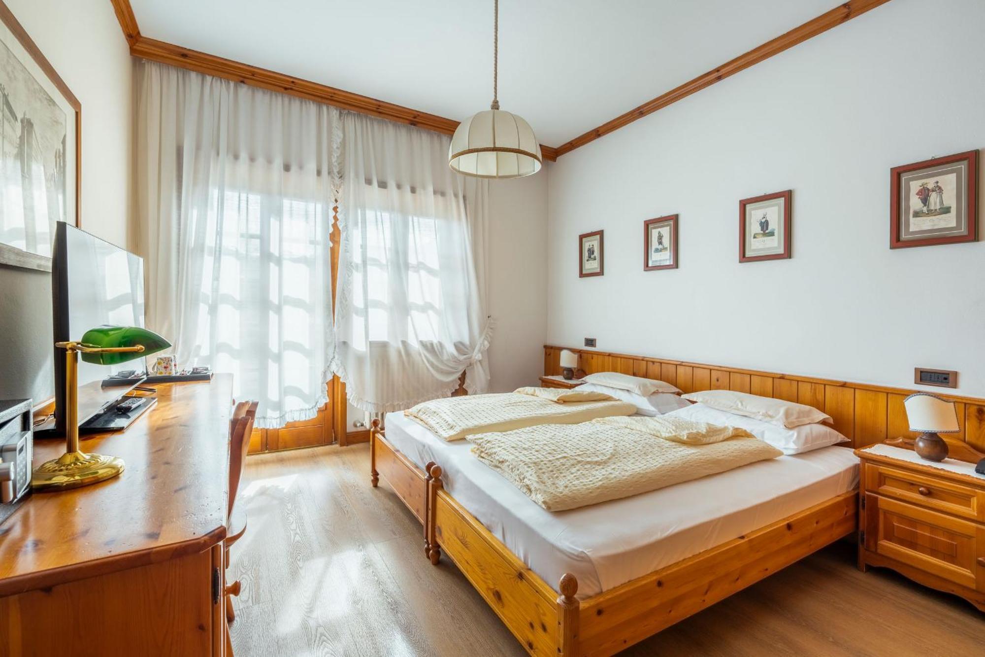 Hotel Menardi 3*