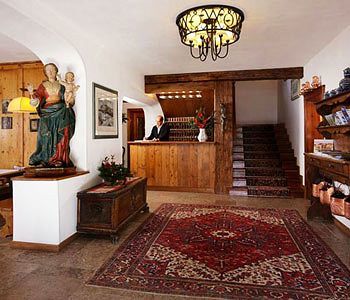 Menardi Hotel