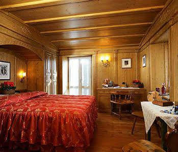 Menardi Hotel 3*