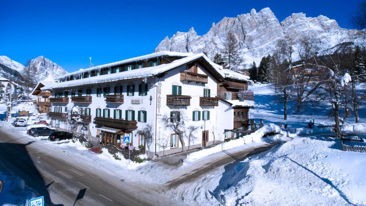 Hotel Menardi 3*